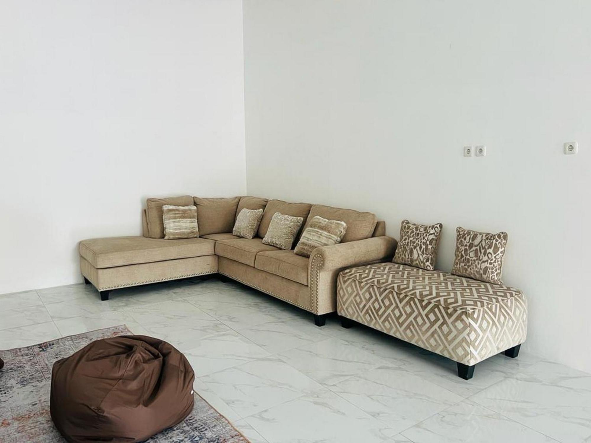 Urbanview Hotel Nimara Ngawi By Reddoorz Buitenkant foto